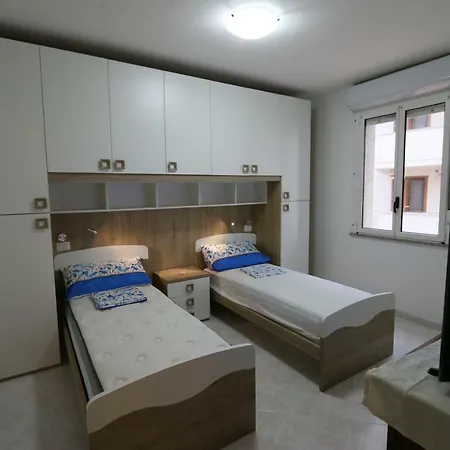 Apartment Apartamento Fronte Mare